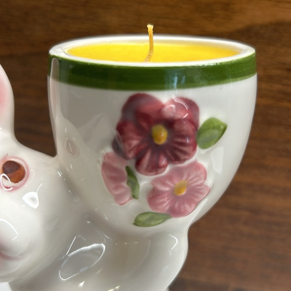 Vintage 1981 Avon White Ceramic Bunny Candle Holder With Floral Design - Picture 5 of 14